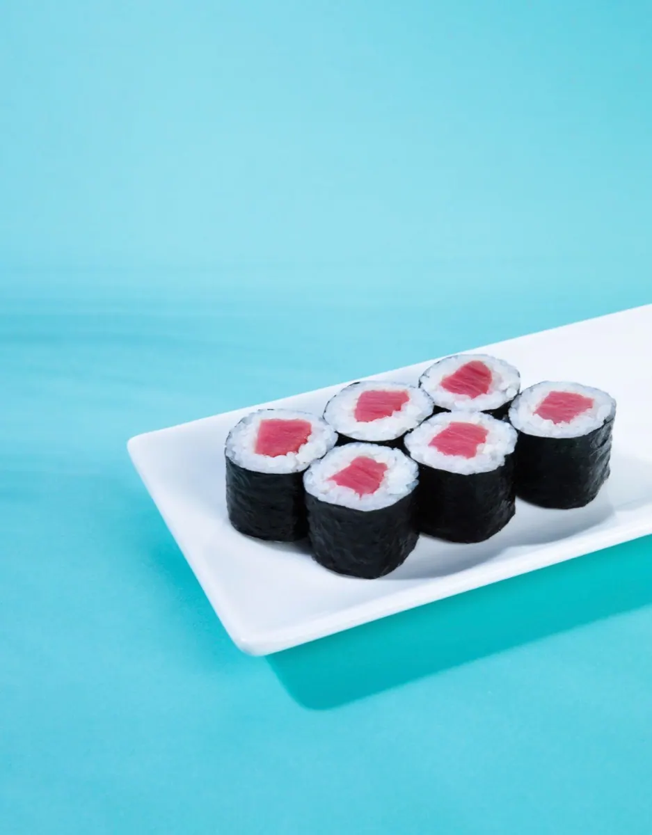 Maki roll with tuna